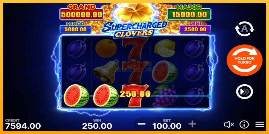 Supercharged Clovers: Hold and Win máquina de juego por dinero, imagen 5